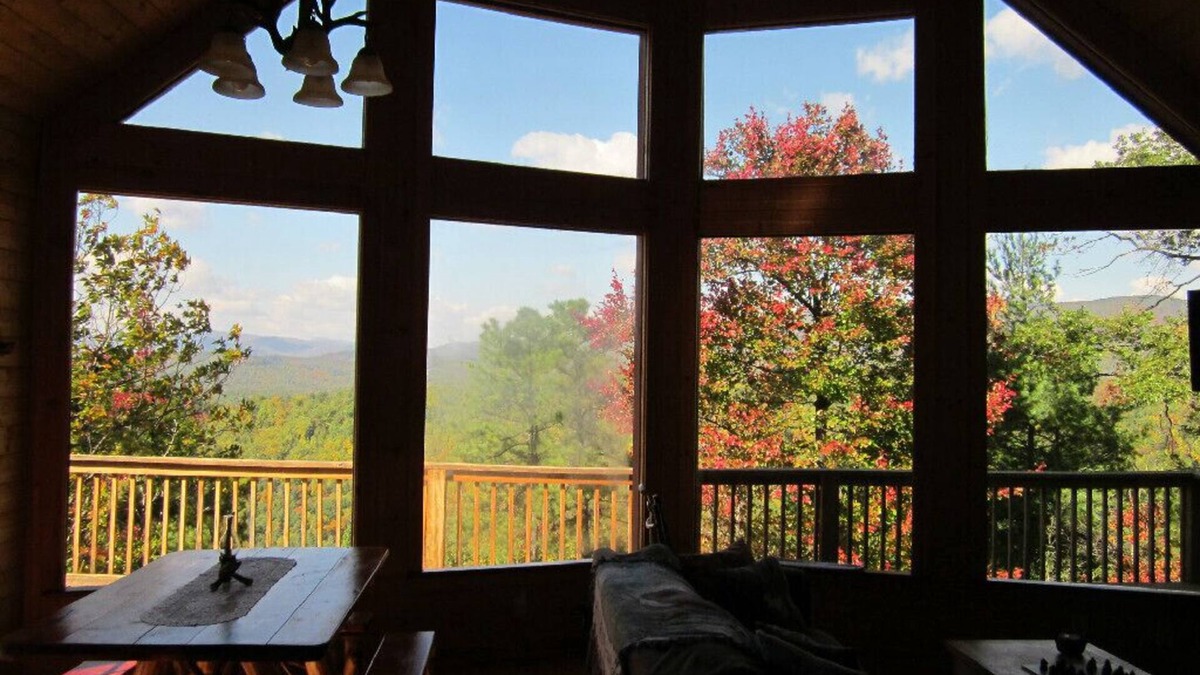 Purlear Cabin | Amazing Rustic Cabin Escape