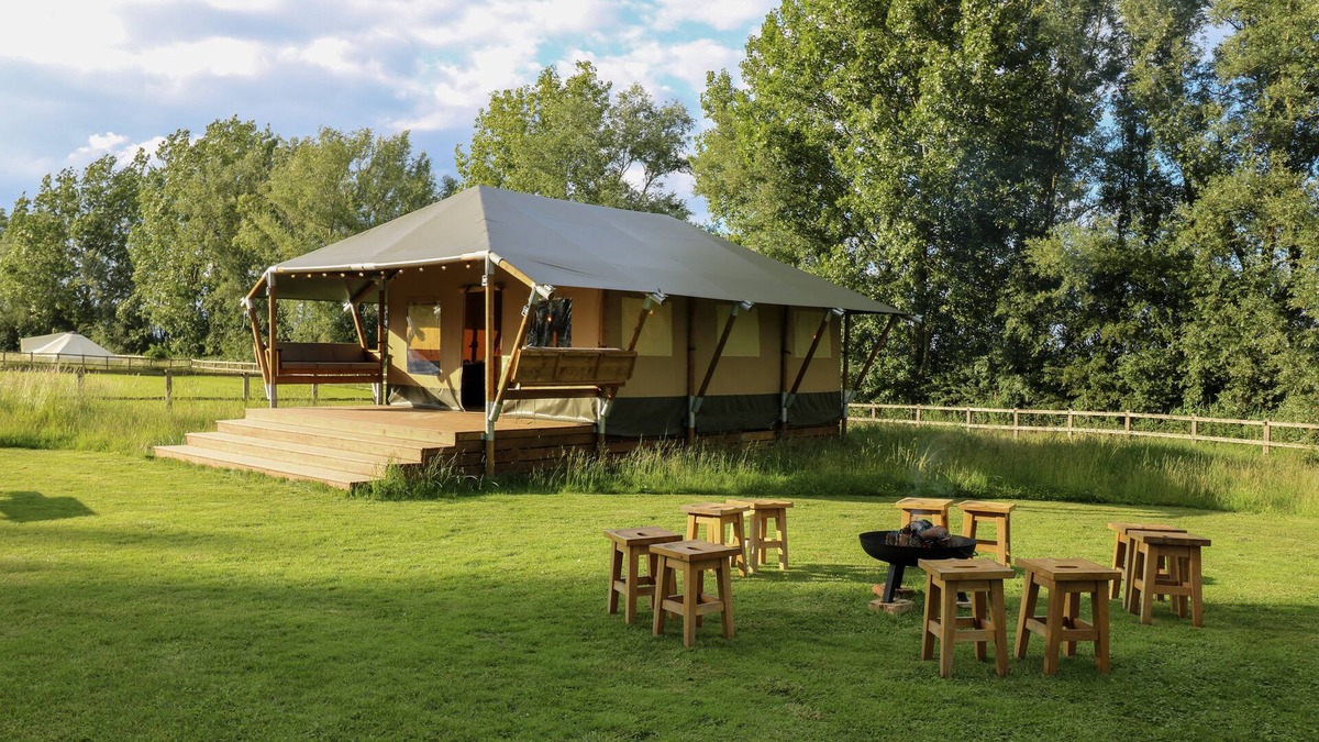 Littleport Cabin | Amazing Safari Lodge With Wild Swimming Lake