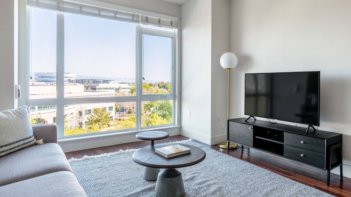 Renaissance Apartment | Amazing San Jose 1BR w/W/D, Pool, Gym, BBQ, near freeways, by Blueground