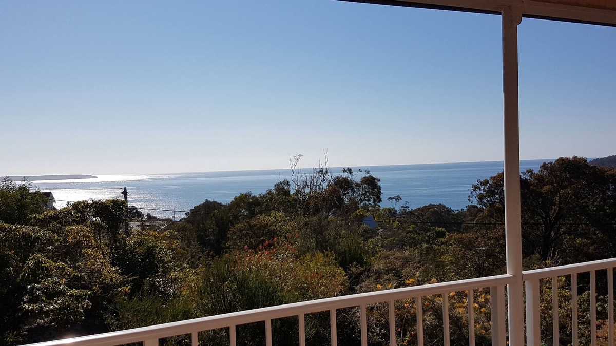 Pambula Beach House | Amazing Sea Views, New Kitchen, Family Friendly, Easy Walk to 3 Beaches