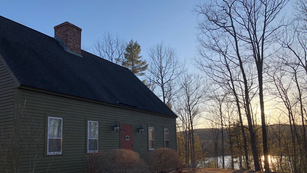 Gilmanton House | Amazing Setting! Private Retreat w/ free use of 4 kayaks