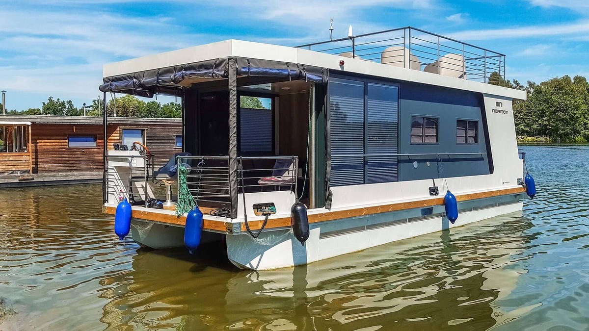 Havelsee Boat Rental | Amazing ship in Havelsee OT Kützkow