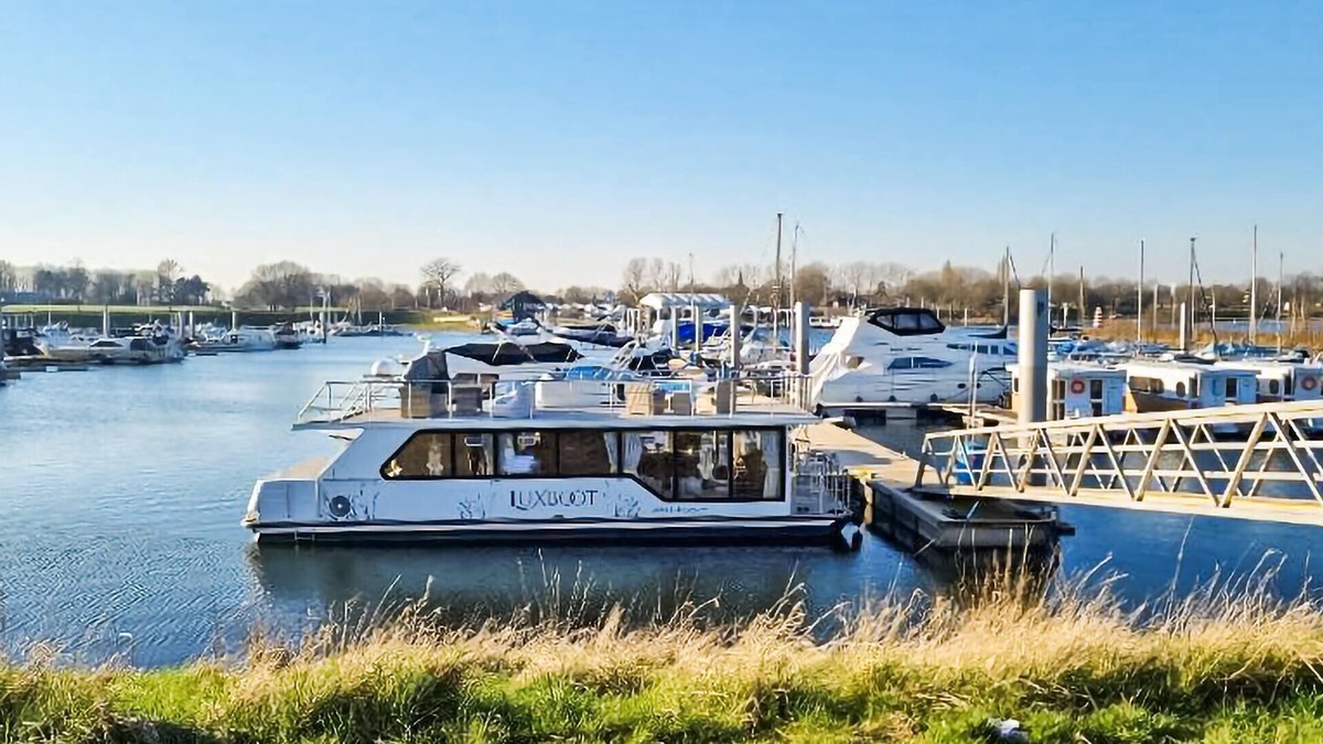 Ophoven Boat Rental | Amazing ship in Ophoven with kitchen
