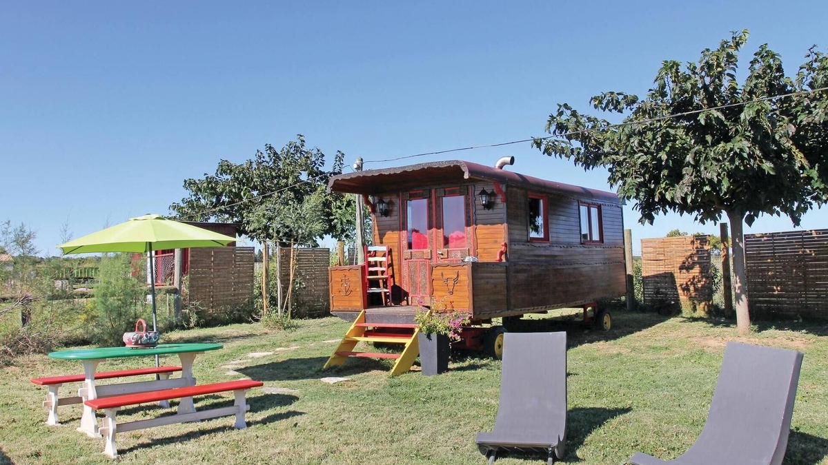 Beauvoisin House | Amazing (sta)caravan in Franquevaux