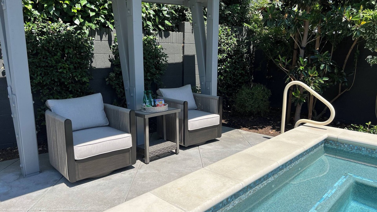 Placentia Bed & Breakfast | Amazing Times Spa & Pool Villa - A Perfect Family Getaway Near Disney & Beach