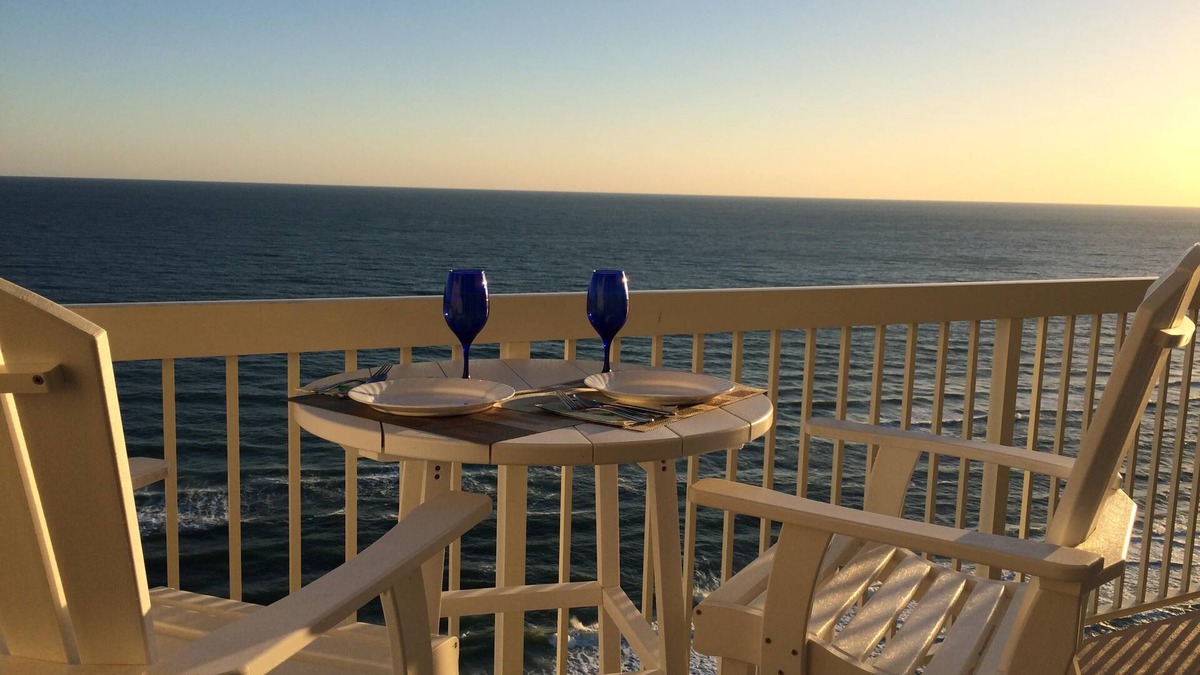 Miramar Beach Condo | Amazing Top Floor Views, 3 Private Sleep Rooms, Free Beach Chairs, Owner Managed