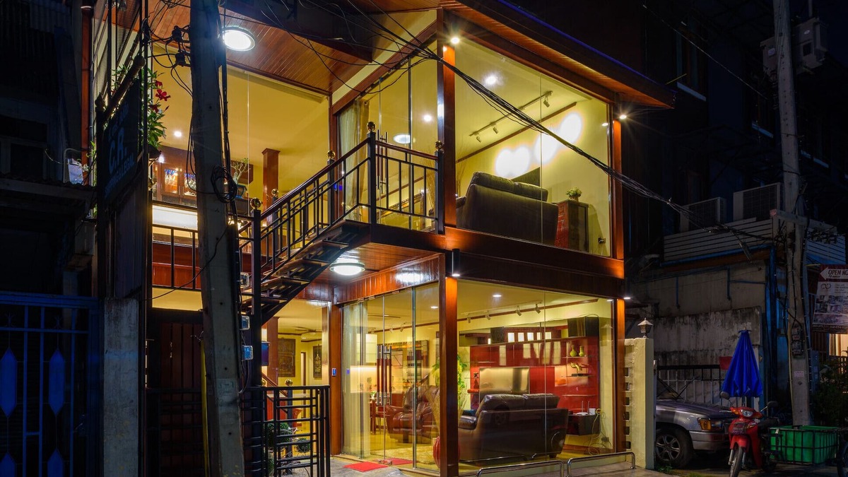 Old City House | Amazing Town House at Wat Phra Sing In The Old City