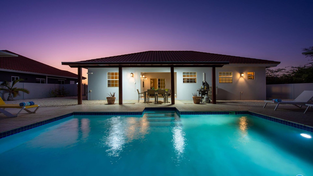 Boroncana Villa | Amazing vacation - beautiful and quiet villa -7 guests - beach 3 minutes away!