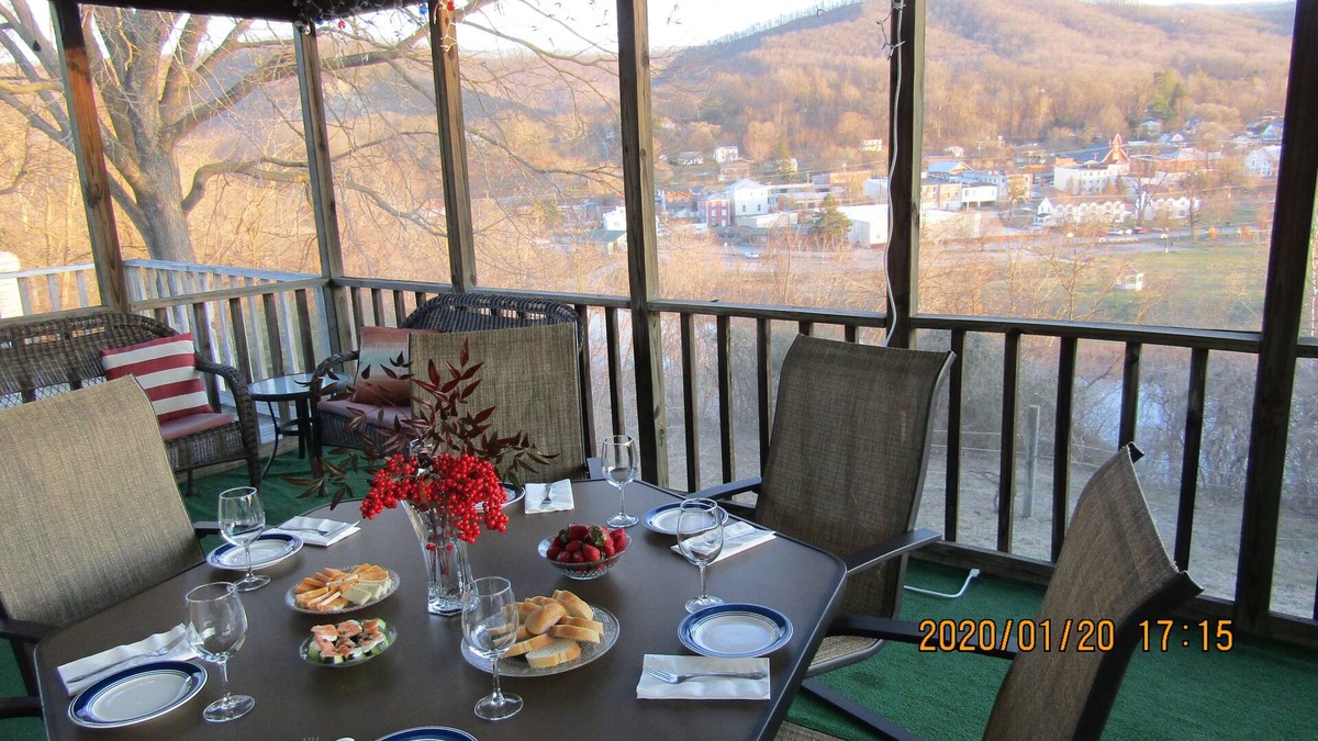 Buchanan House | Amazing view at The Overlook!