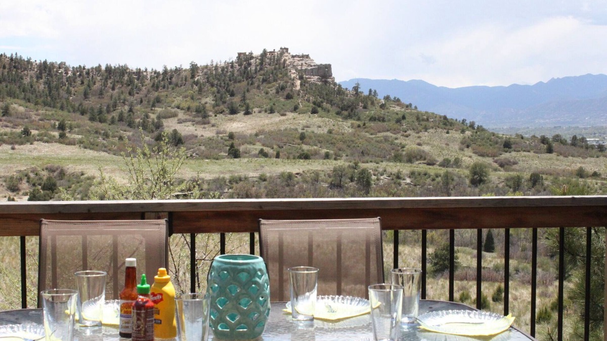 Northeast Colorado Springs House | Amazing Views and Privacy minutes from major Co Springs attractions