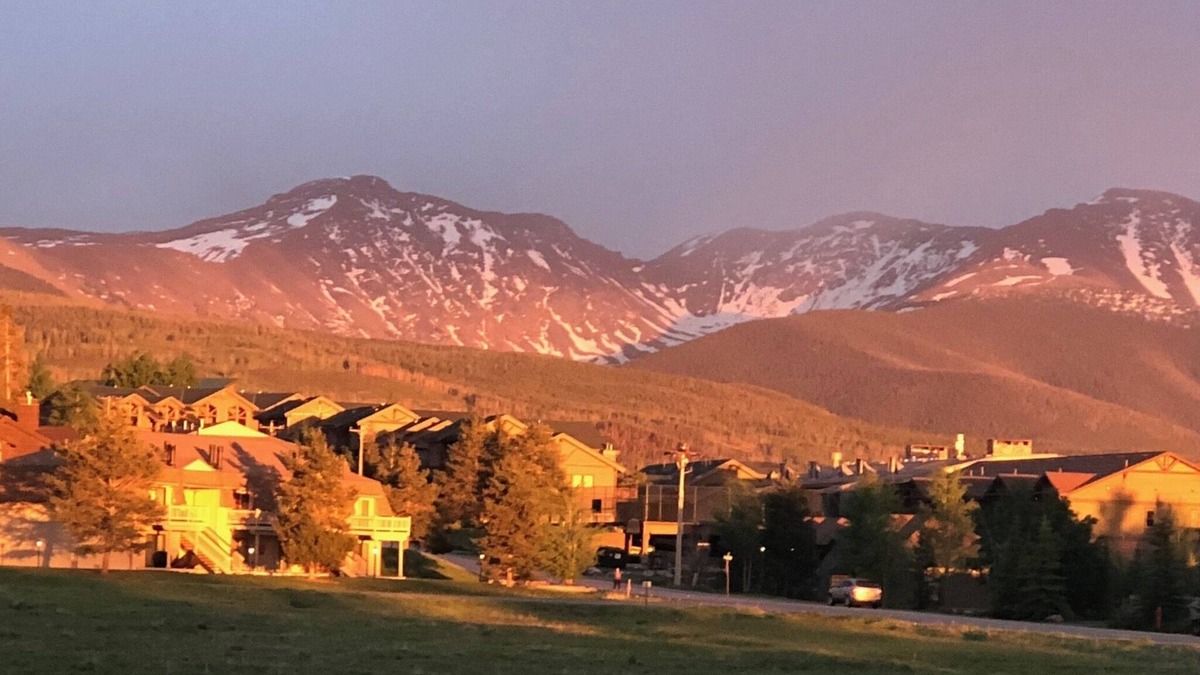 Fraser Condo | Amazing Views! Beautiful condo minutes to winter park.