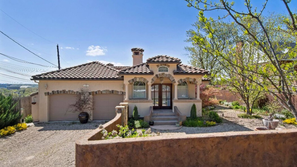 East End House | Amazing views from the Foothills of Boise