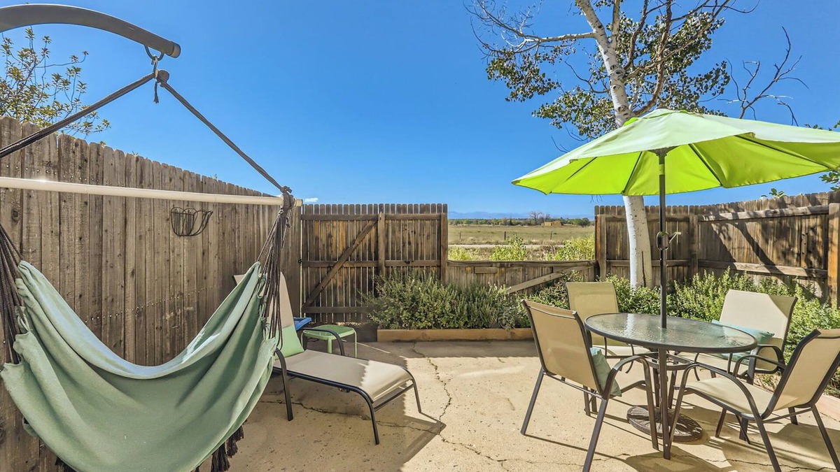 Lafayette House | Amazing Views in Lafayette