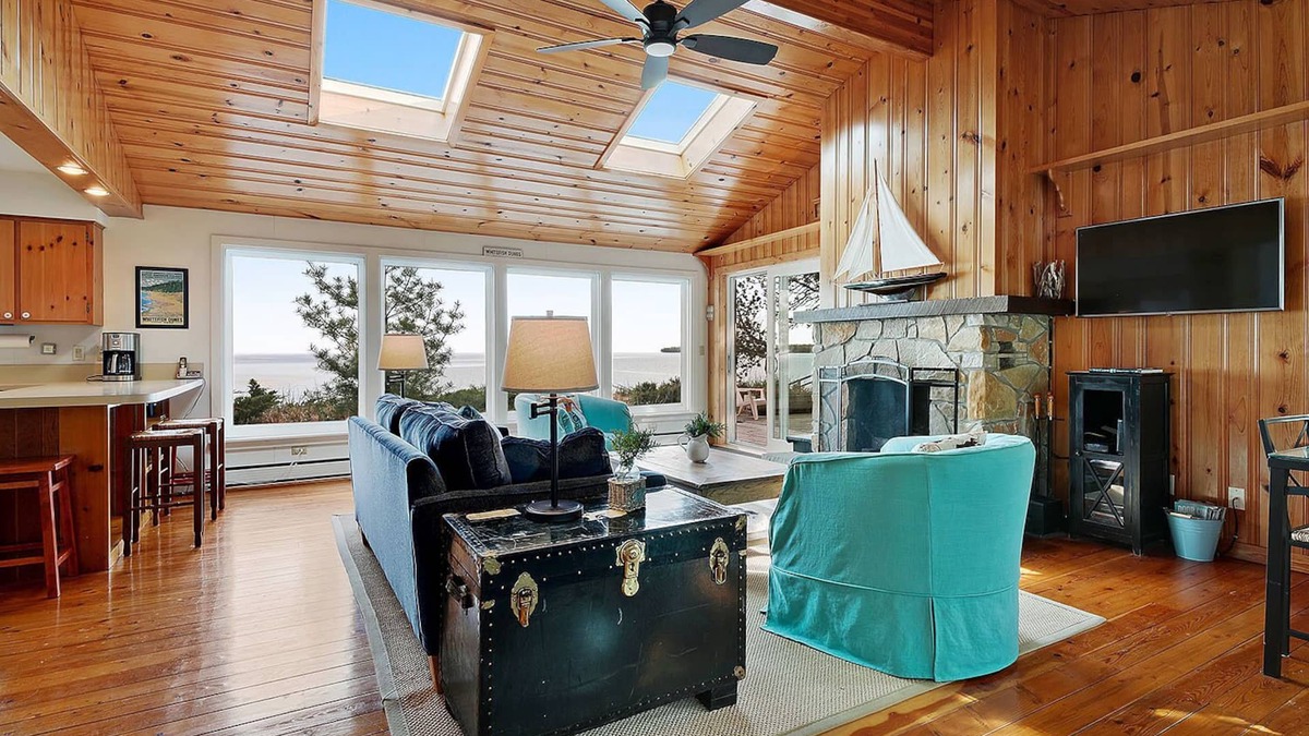 Sturgeon Bay Cottage | Amazing Views of Lake Michigan