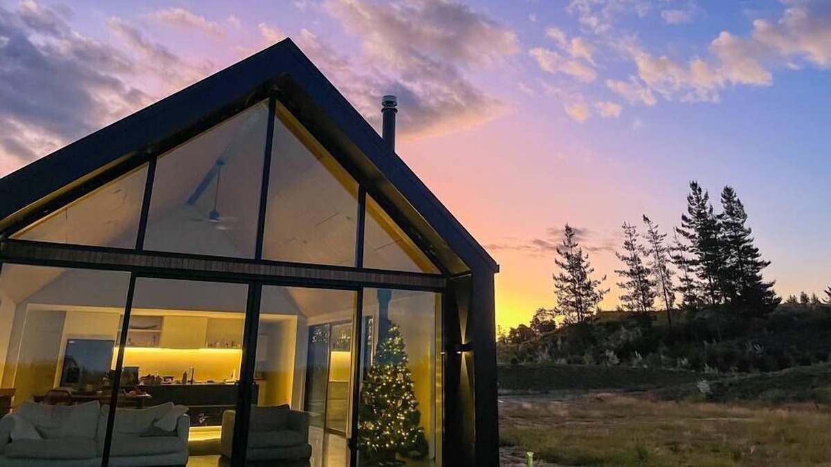 Bronte House | Amazing Views of Tasman Bay