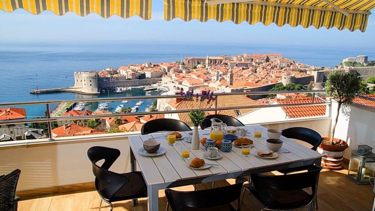 Ploce Apartment | Amazing views over the old town and Adriatic Sea! Outdoor Hot Tub