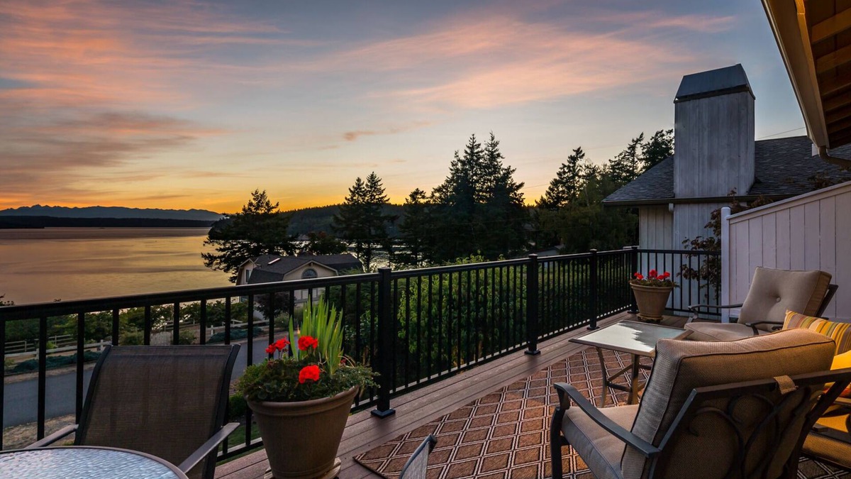 Camano Island House | Amazing views, plenty of room to relax with AC and games for both inside & out