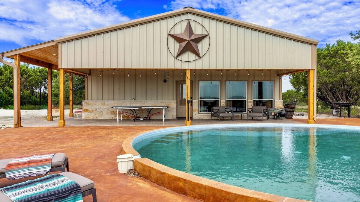 Burnet House | Amazing Views + Private Pool - High Point Ranch!