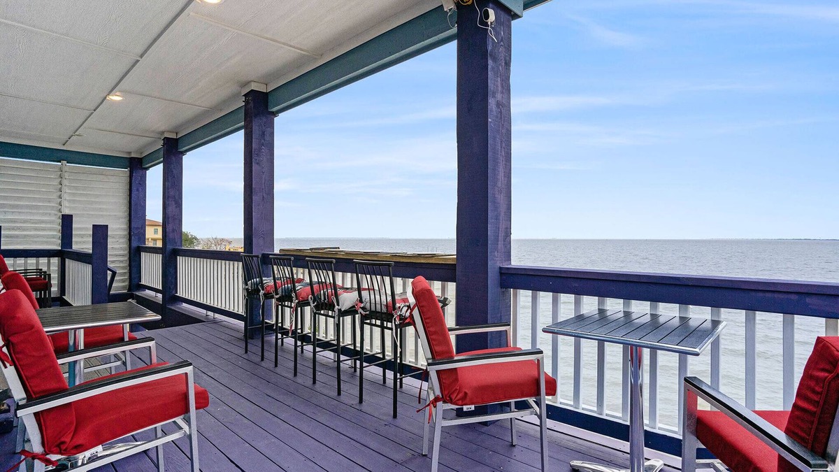 El Lago House | Amazing Waterfront Views of Kemah Boardwalk 3B3B