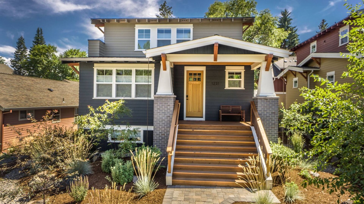 River West House | Amazing West Side - 2 King Suites - Walk Everywhere 8 Person Hot Tub