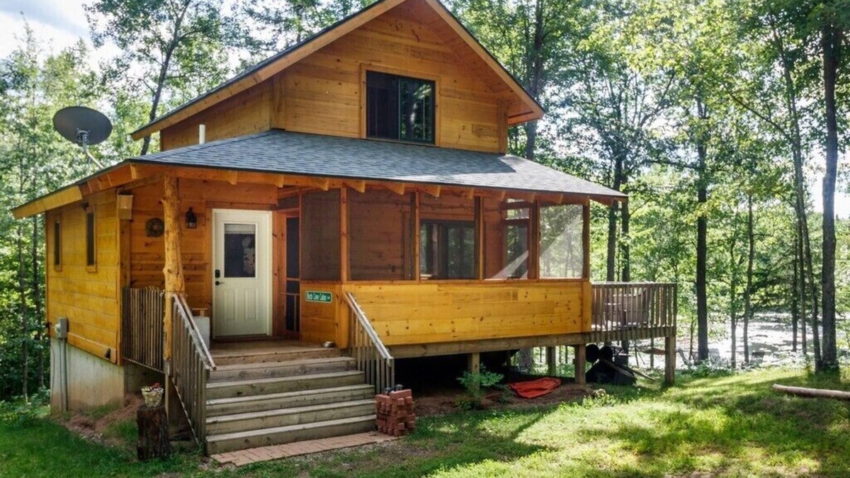 Springbrook Cabin | Amazingly comfortable and secluded Northwoods getaway