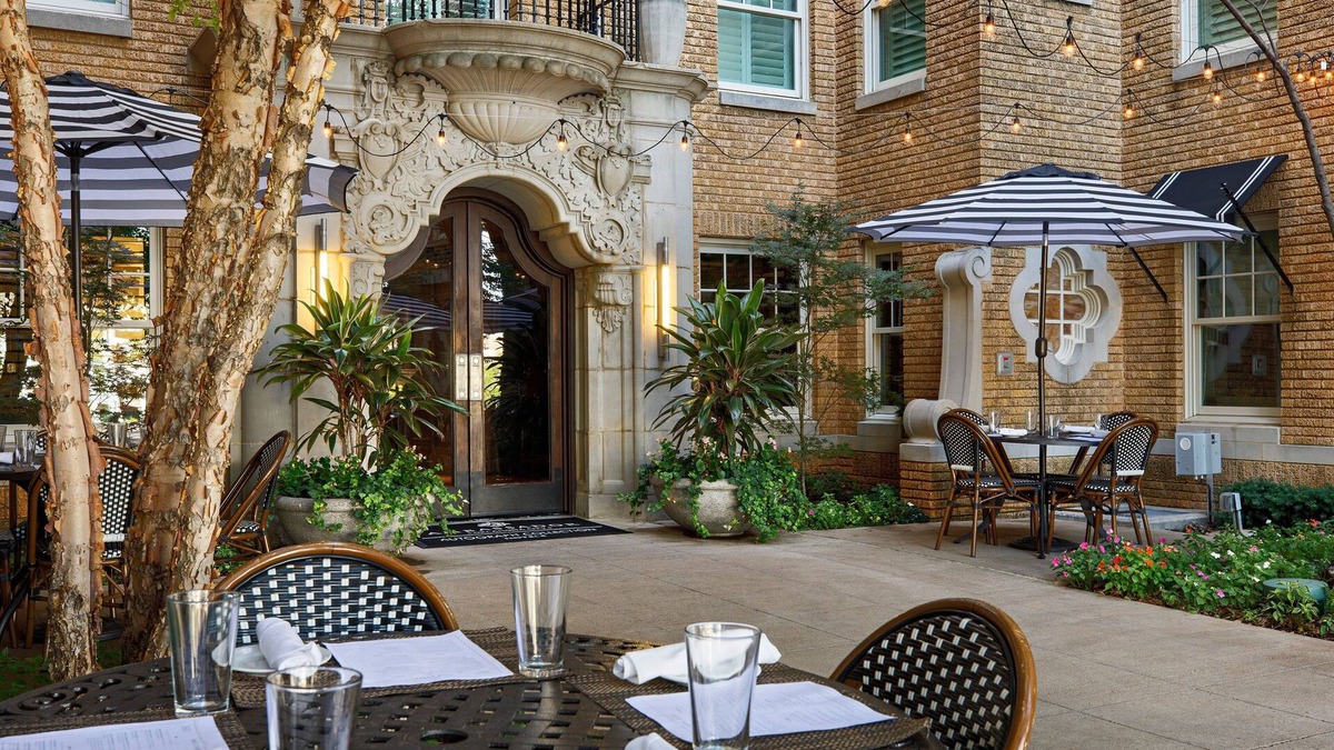Midtown Hotel | Ambassador Hotel Oklahoma City, Autograph Collection
