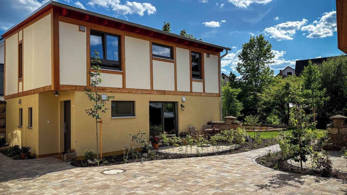Hofheim in Unterfranken House | Amber Ferienhain - House 'Magnolie' with enchanted garden & private sauna