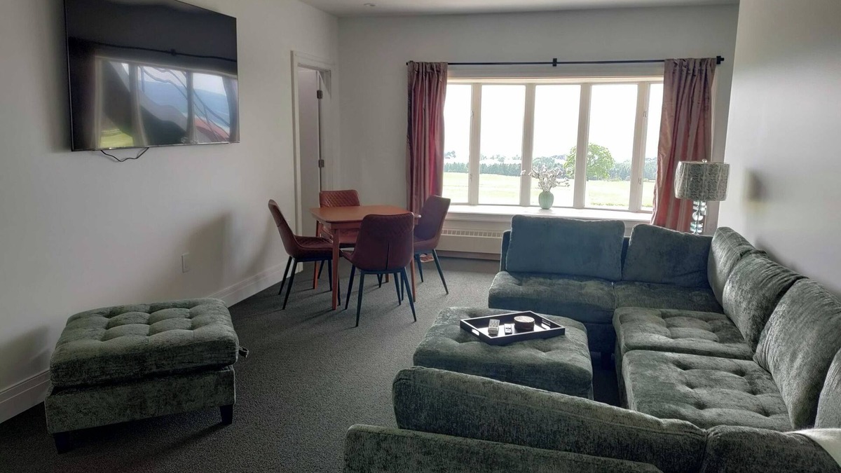Hector House | Amber Suite: Two Bedrooms w/Lake View