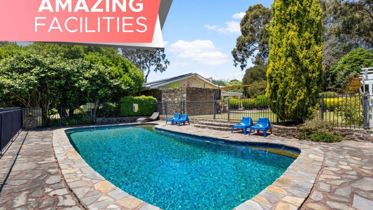 Paechtown House | Amber Wisper - 4BR, Pool, Parking