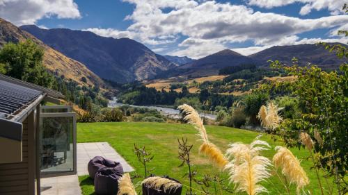Lower Shotover House | Amberley Retreat