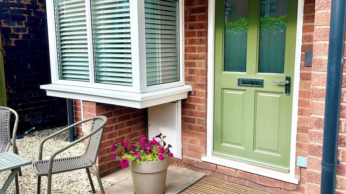 Stourbridge Apartment | Amblecote Glass Quarter Apartment
