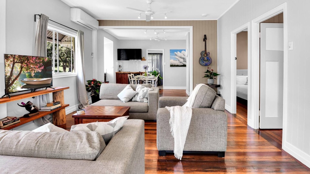 Montville Cottage | Ambrose Cottage - Peace Comfort Within Montville Village