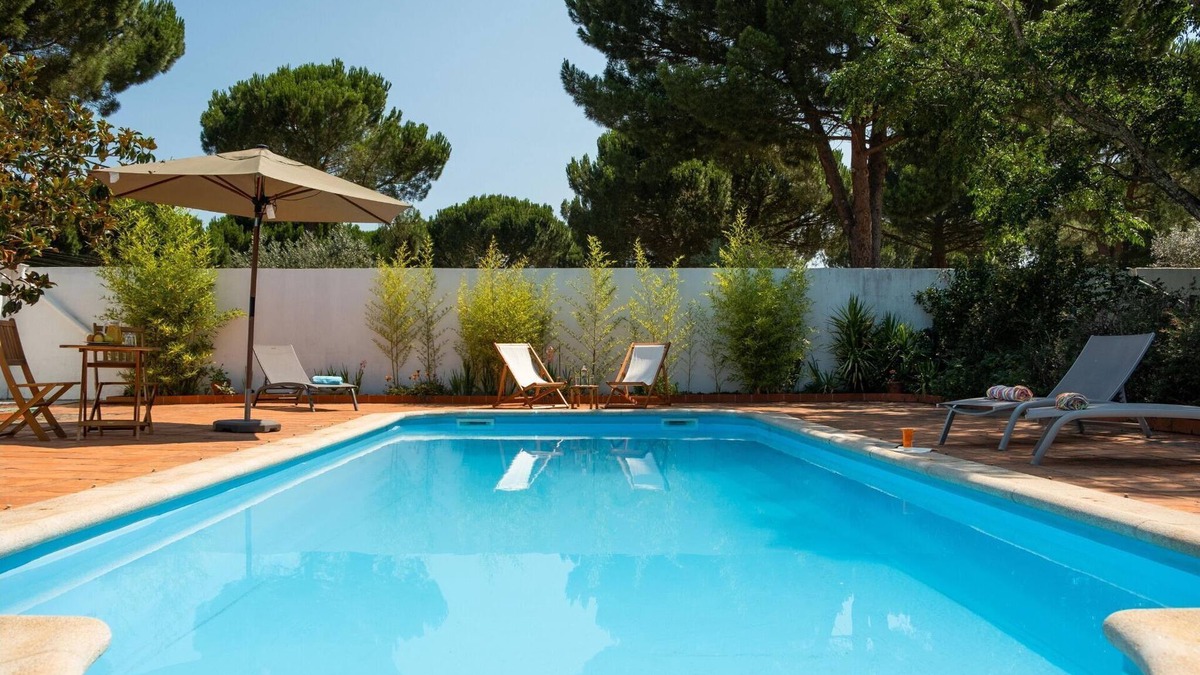 Abrantes Villa | Amendoeiras House - Holiday Home with Private Pool - Sustainable Tourism.