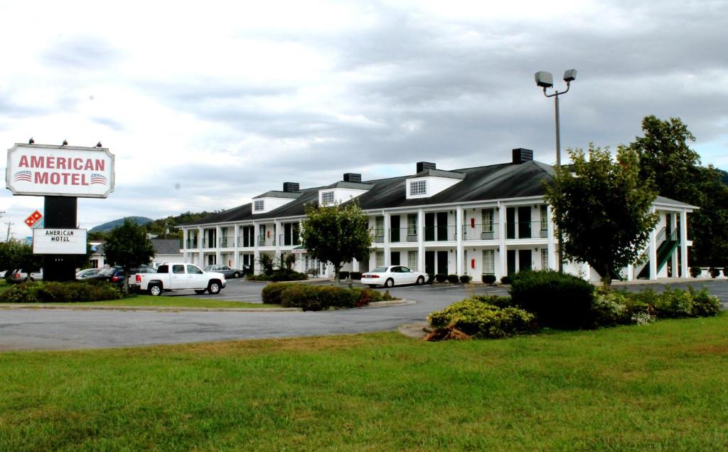 Lenoir Hotel | American Motel - Lenoir
