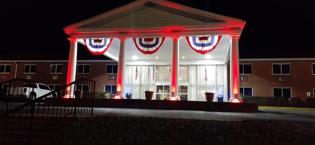 Phenix City Hotel | Americas Best Value Inn Phenix City