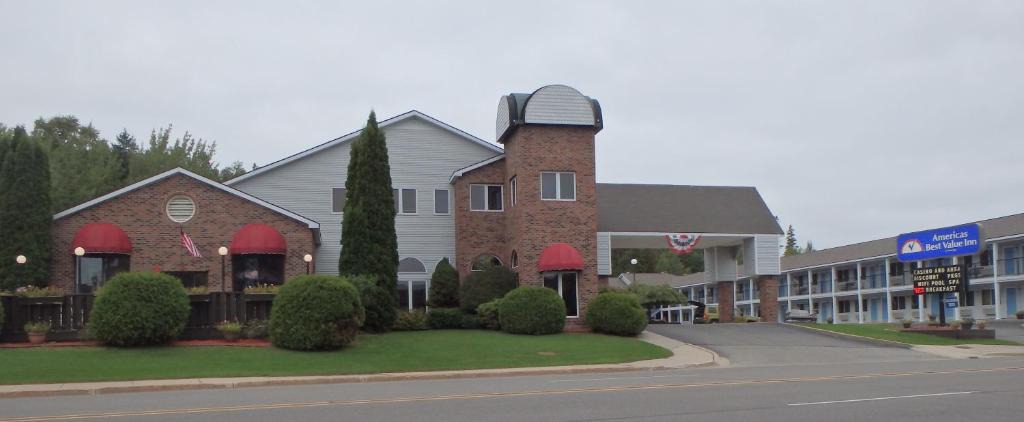 St Ignace Hotel | Americas Best Value Inn Saint Ignace