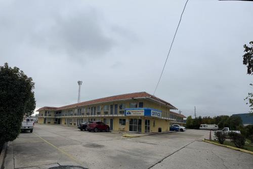 Groves Hotel | Americas Best Value Inn and Suites Groves