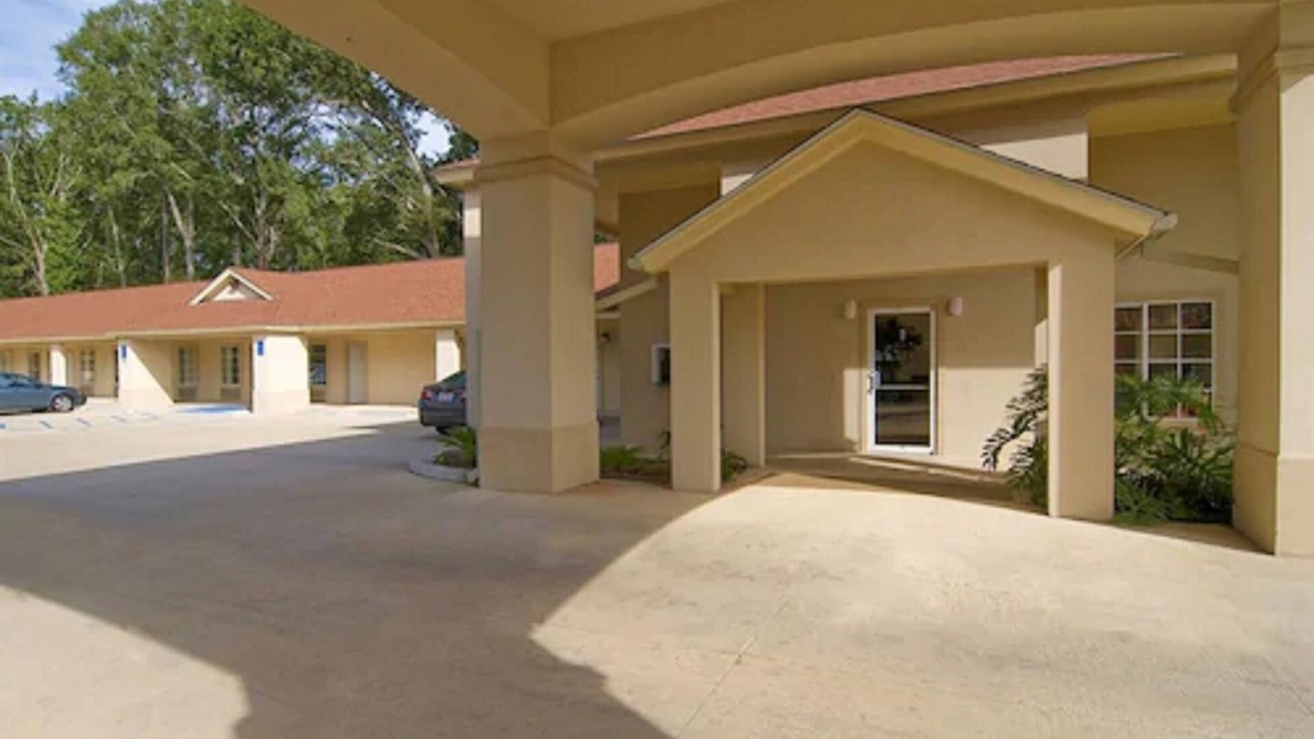 DeRidder Hotel | Americas Best Value Inn DeRidder