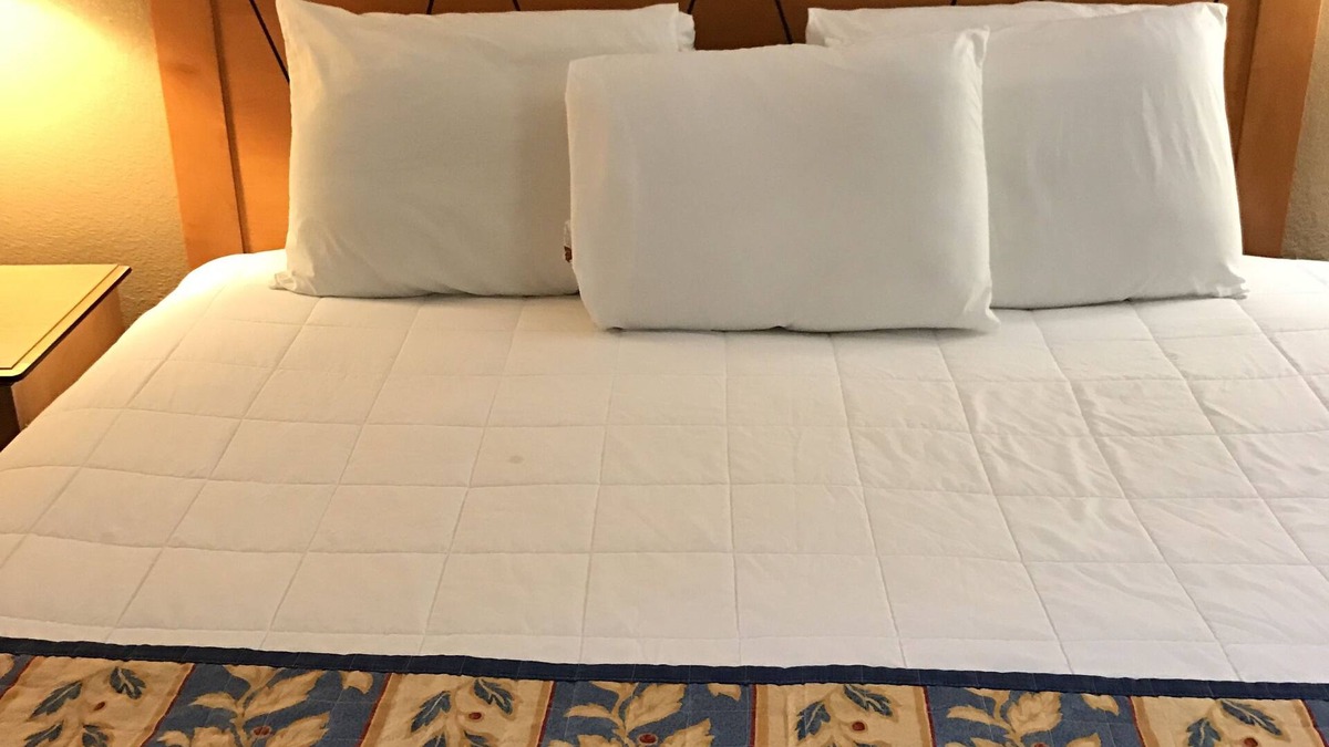 Bonanza Hotel | Americas Best Value Inn Laredo