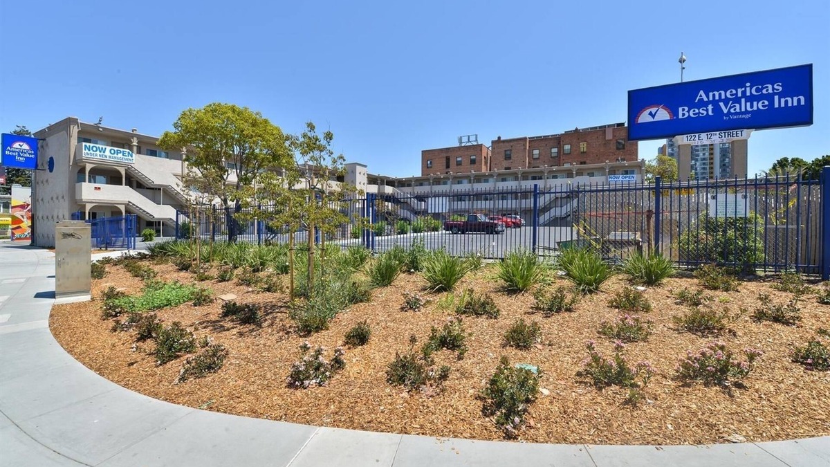 Oakland Hotel | Americas Best Value Inn Oakland Lake Merritt