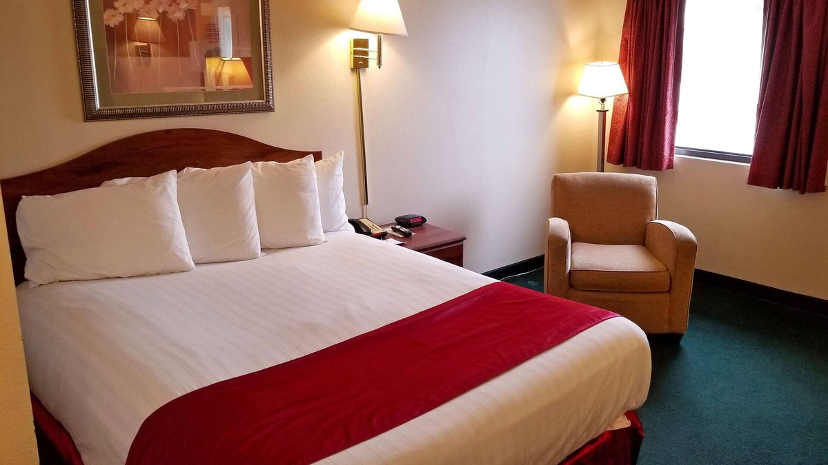 Concord Hotel | Americas Best Value Inn St. Louis South
