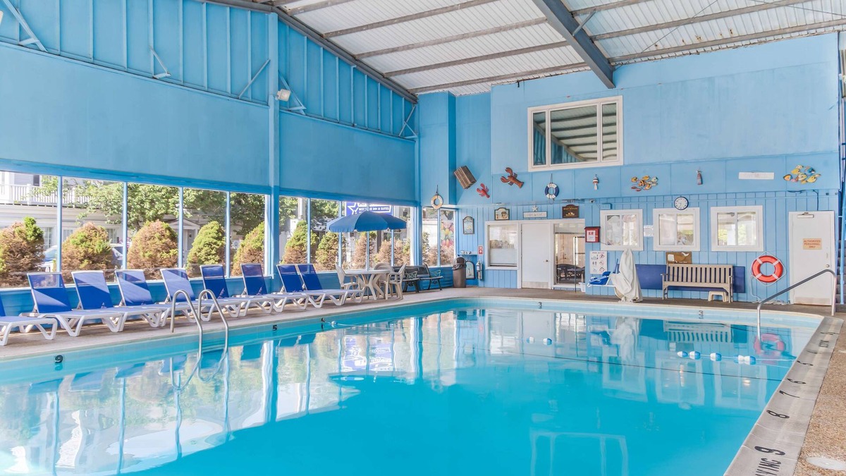 Hyannis Hotel | Americas Best Value Inn & Suites Hyannis Cape Cod