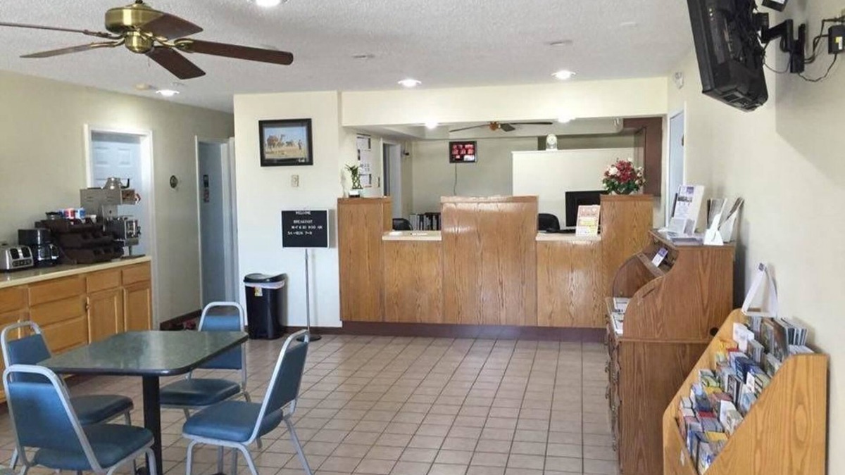 Sullivan Hotel | Americas Best Value Inn Sullivan