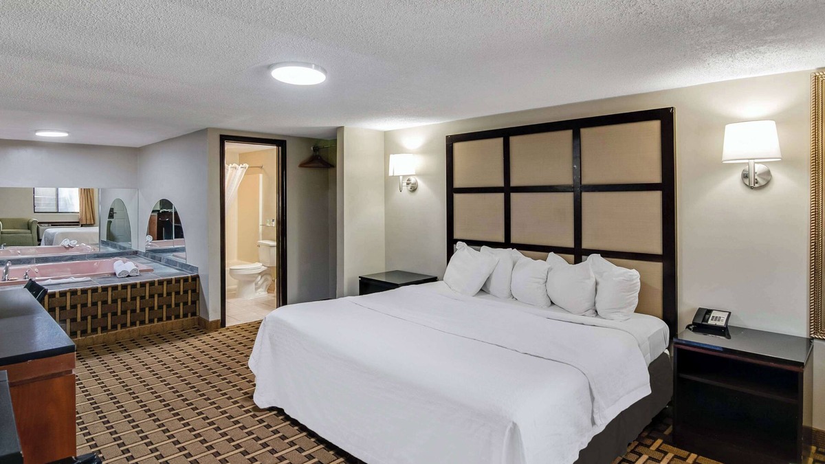 Torrington Hotel | Americas Best Value Inn Torrington CT