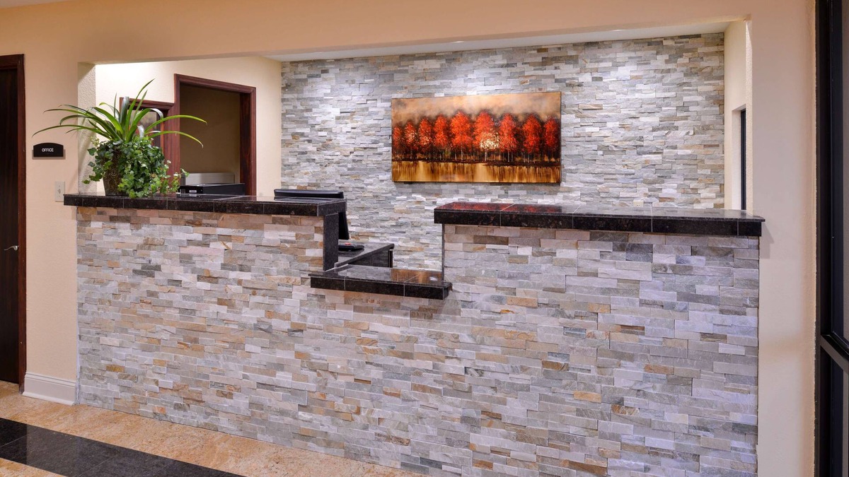 Tupelo Hotel | Americas Best Value Inn Tupelo Barnes Crossing