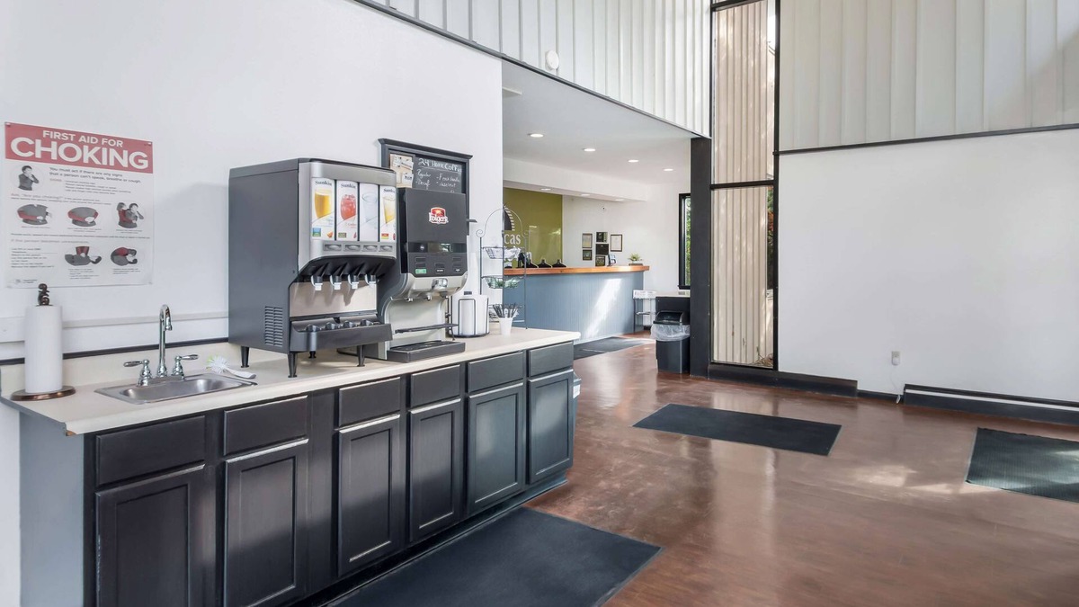 Painted Post Hotel | Americas Best Value Inn Painted Post
