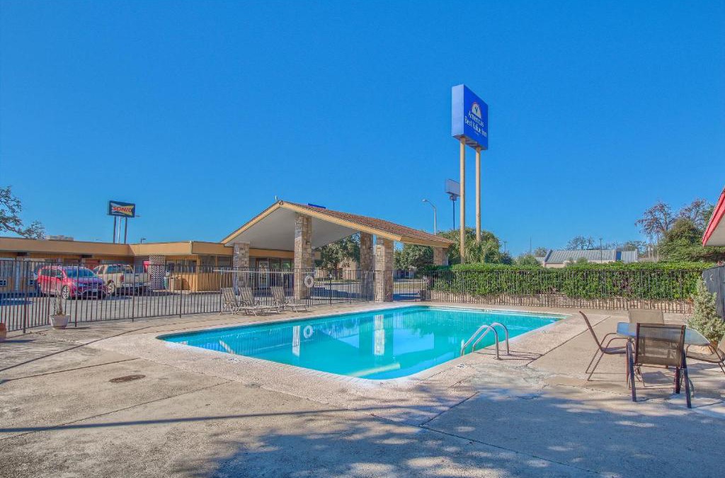 Uvalde Hotel | Americas Best Value Inn Uvalde