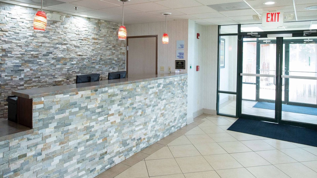 West Point Hotel | Americas Best Value Inn West Point, MS
