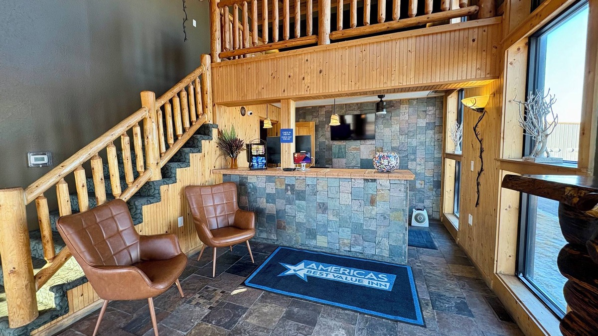 Pinnacles Entrance Badlands Hotel | Americas Best Value Inn Wall