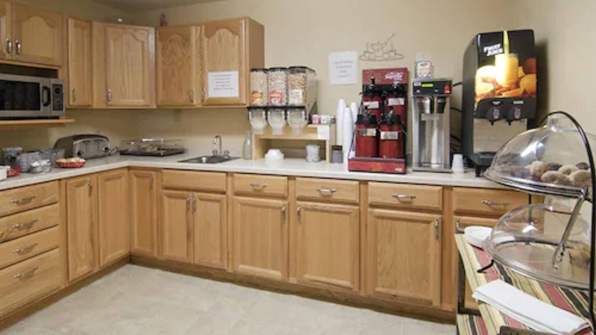 Zumbrota Hotel | Americas Best Value Inn Zumbrota